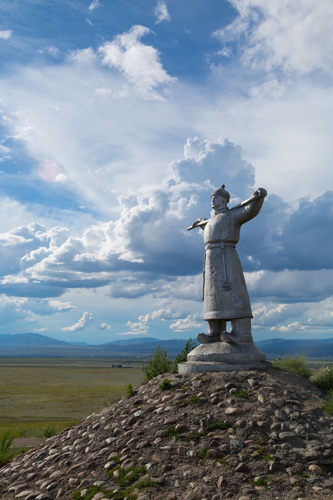 Памятник Кадарчы
