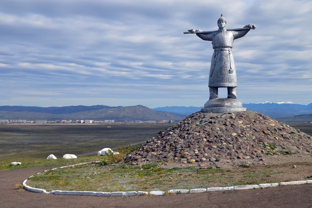 Памятник Кадарчы
