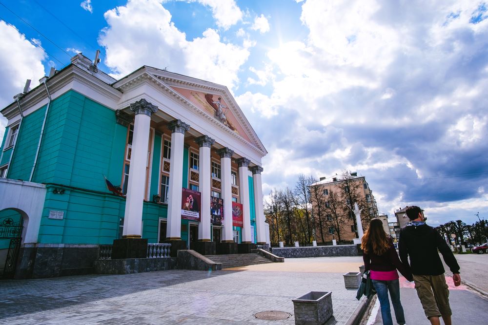 Русский драматический театр