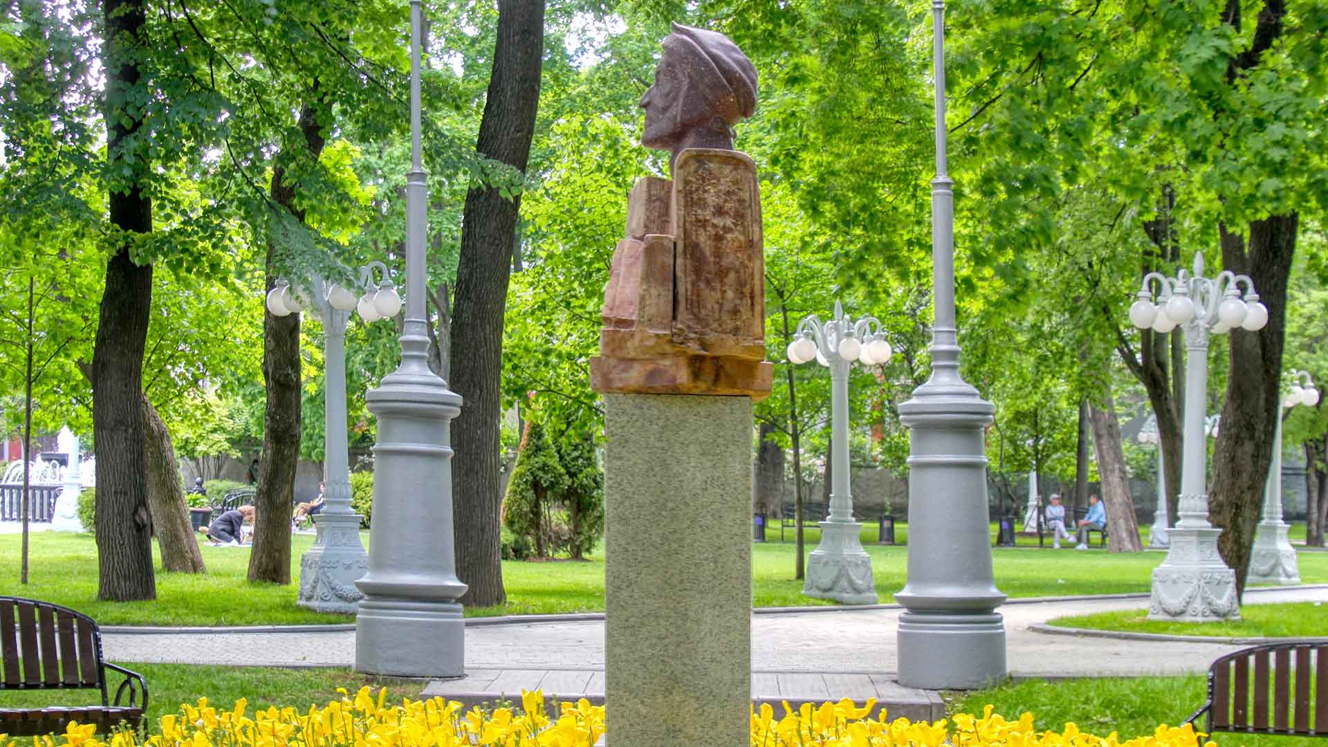 Памятник Данте Алигьери