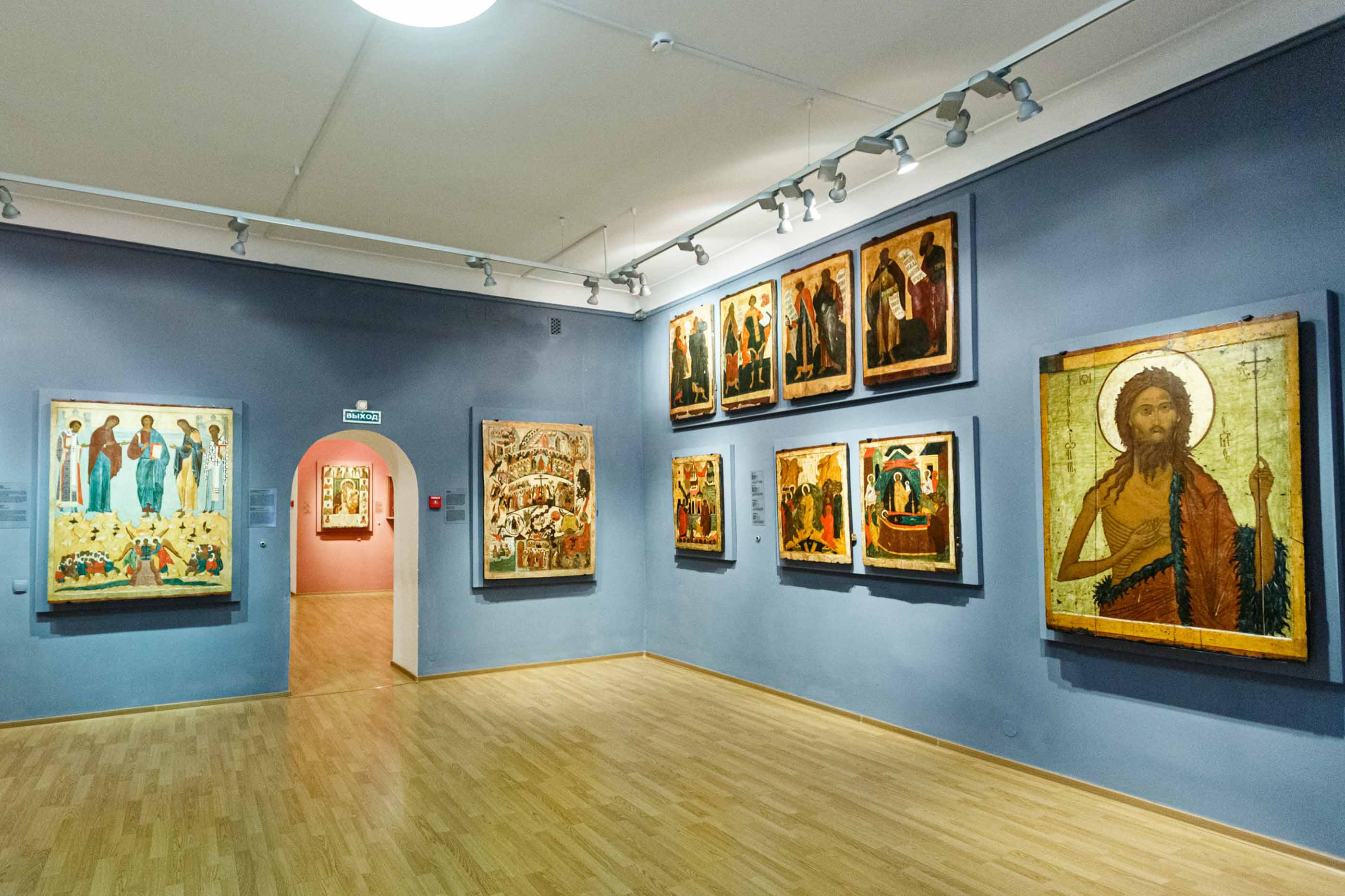 Экспозиция «Древнерусское искусство XIII—XVII веков» (Митрополичьи палаты)