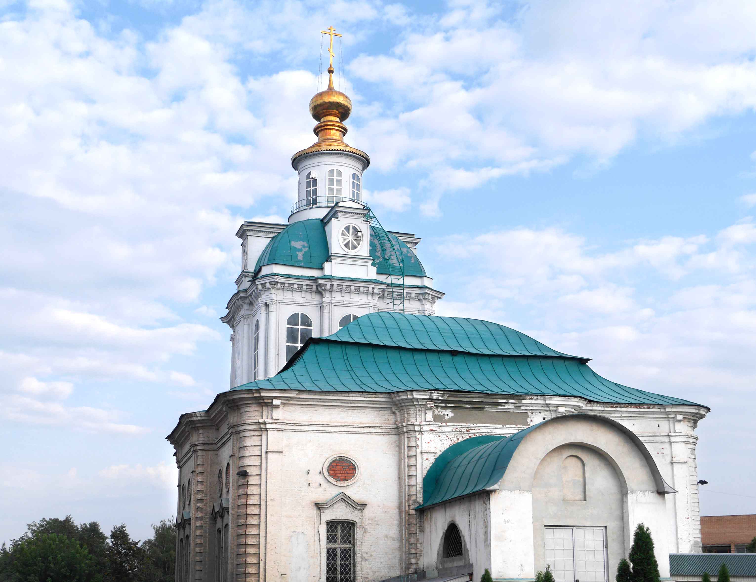 Храм святых мучеников Флора и Лавра