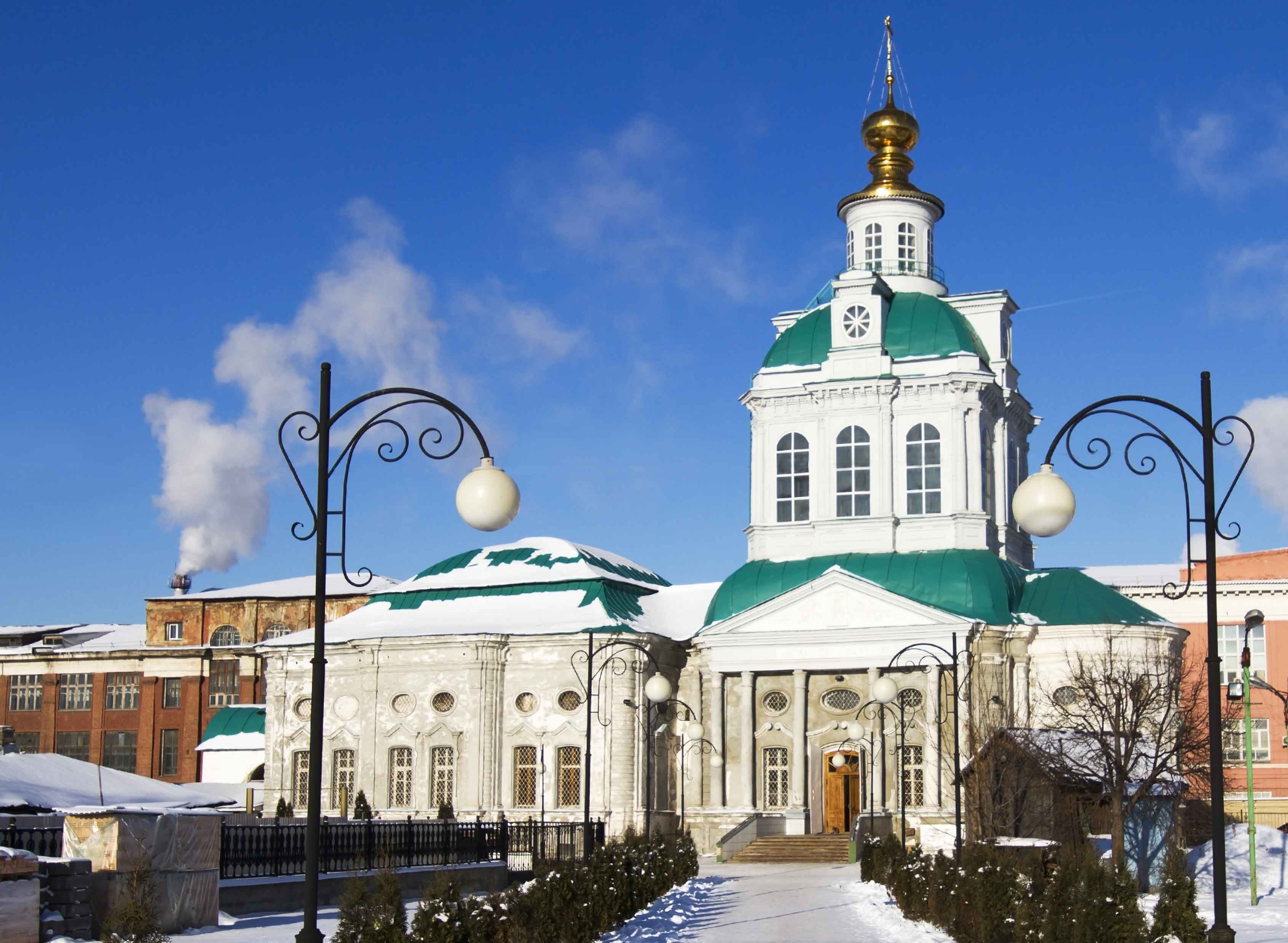 Храм святых мучеников Флора и Лавра