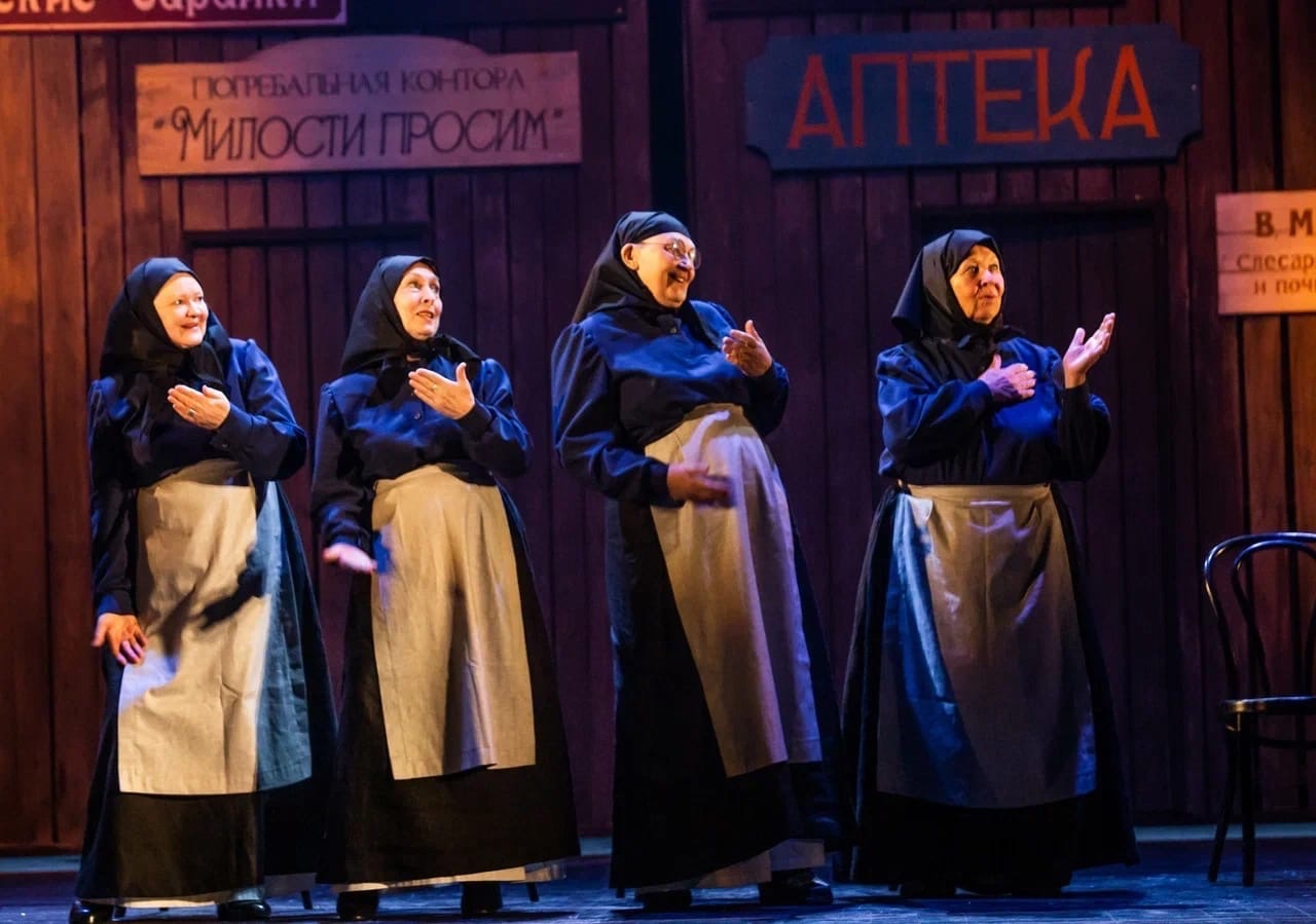 12 стульев