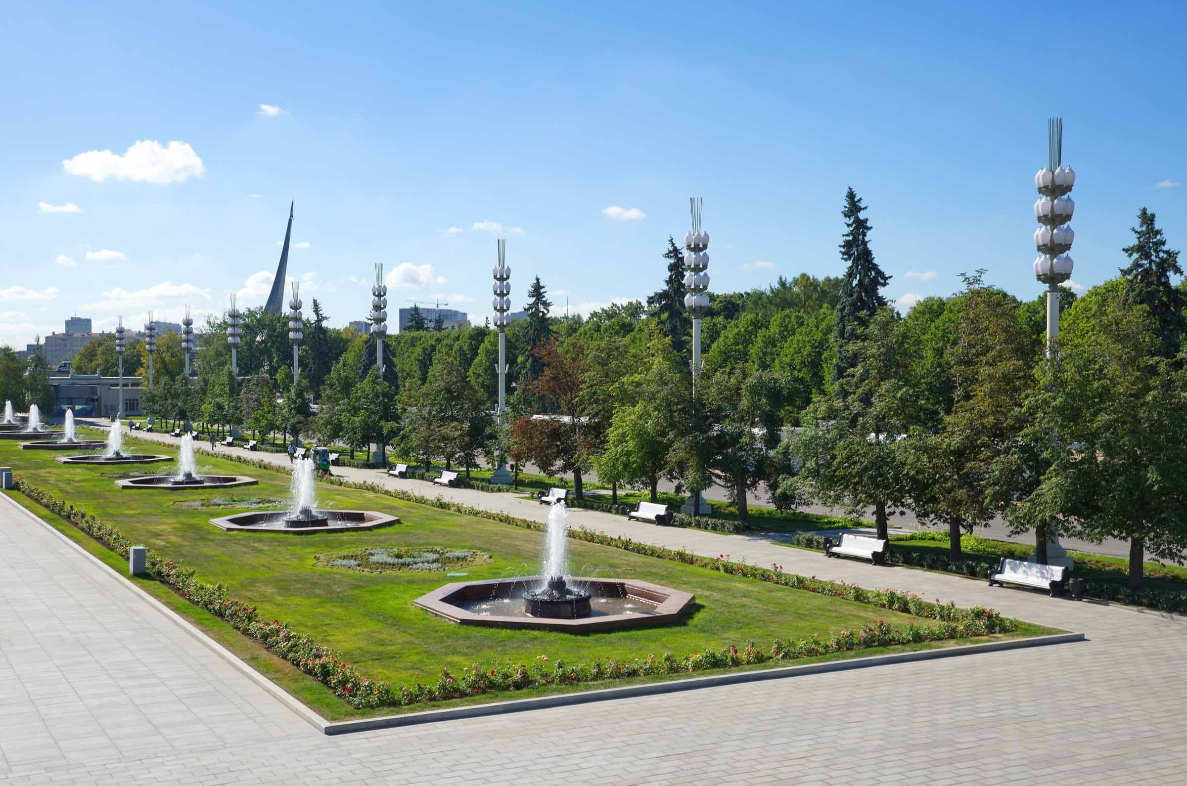 Центральная аллея ВДНХ