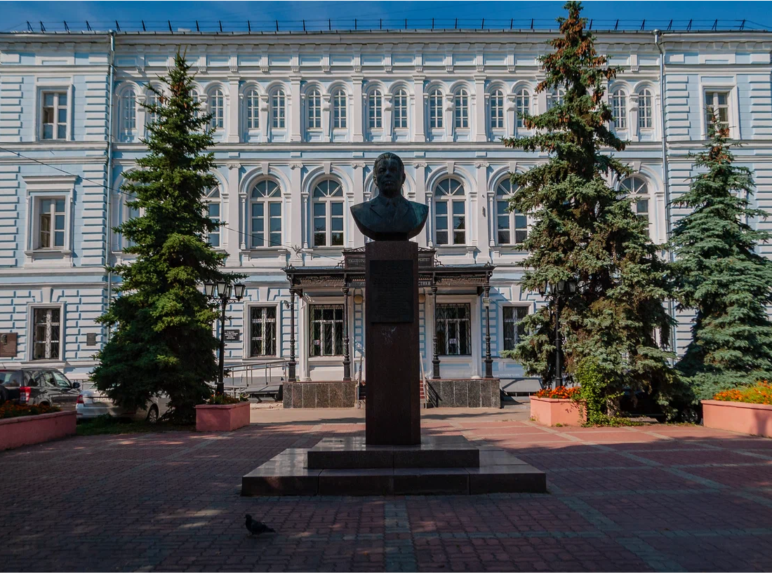 Здание бывшего Владимирского реального училища