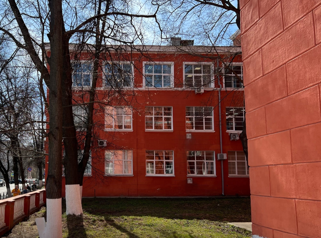Здание первого корпуса политехнического университета