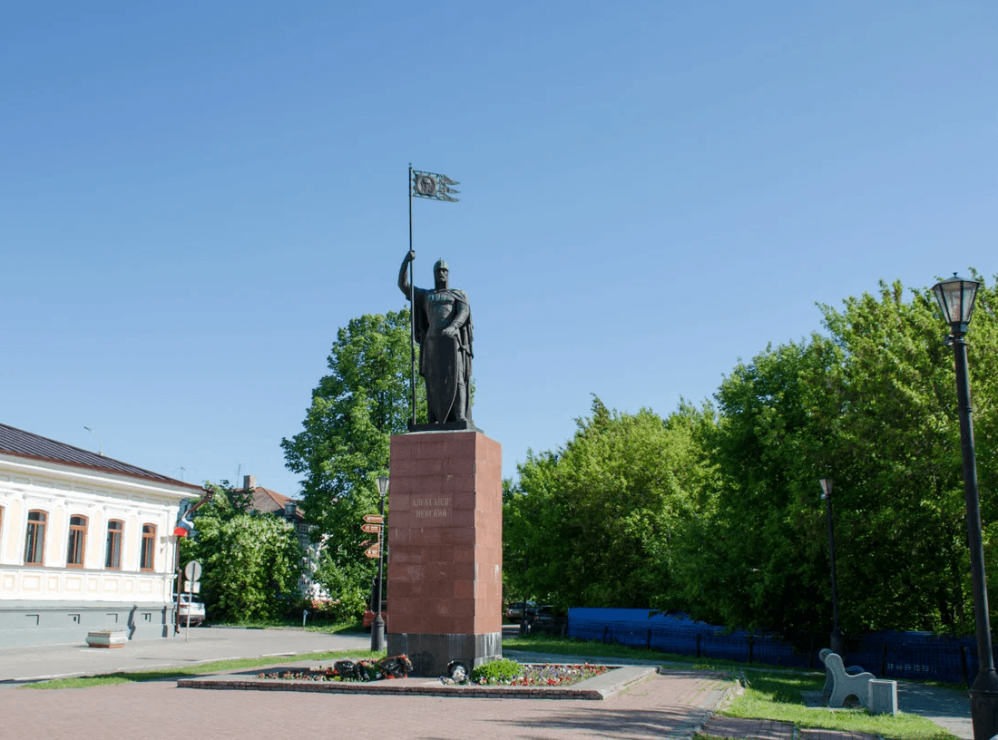 Памятник Александру Невскому