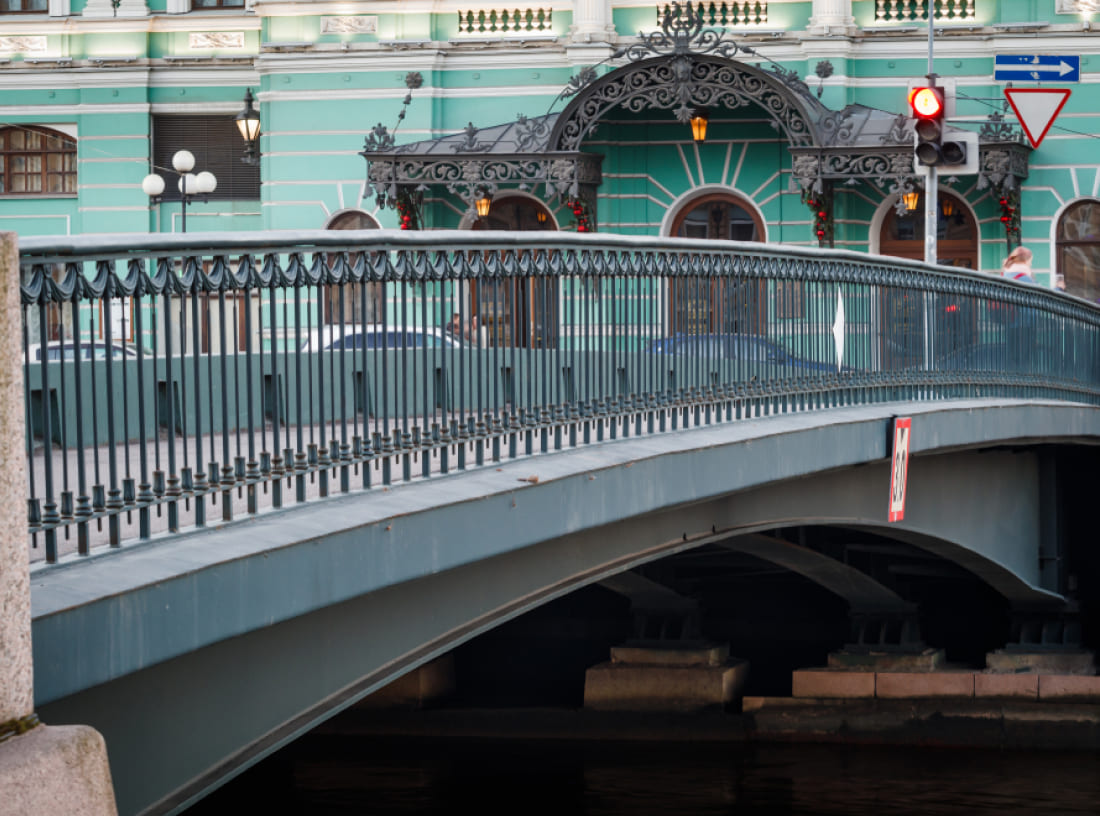 Лештуков мост