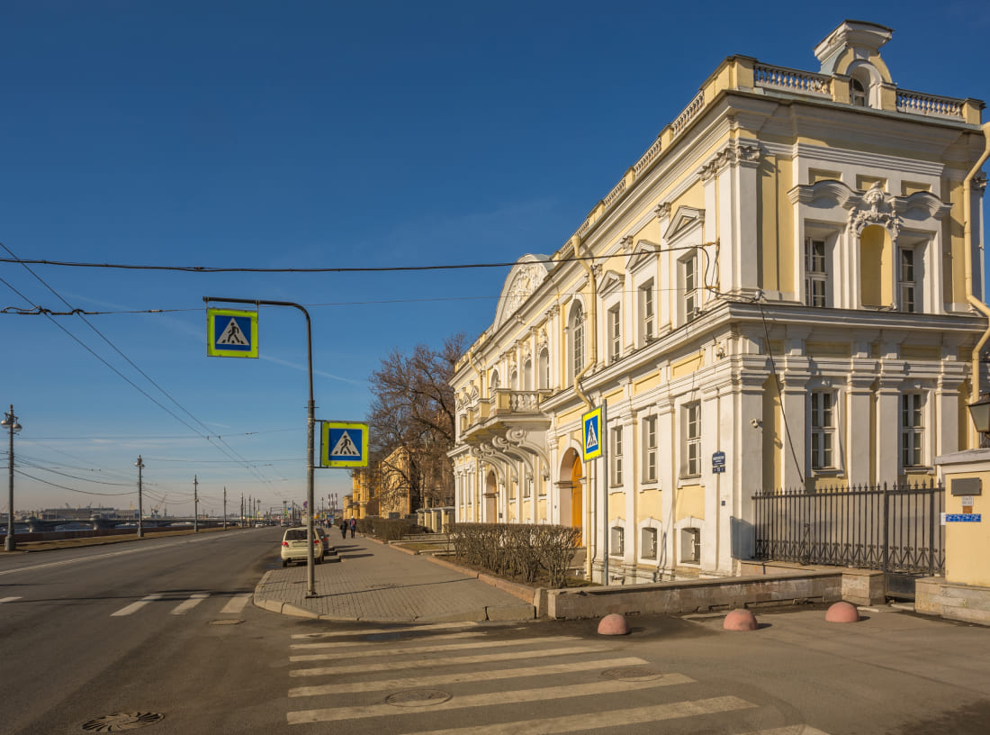 Манеж Первого кадетского корпуса