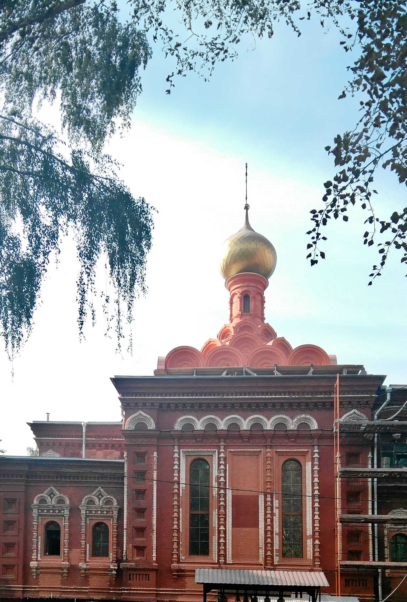 Храм Живоначальной Троицы при бывшем приюте братьев Бахрушиных