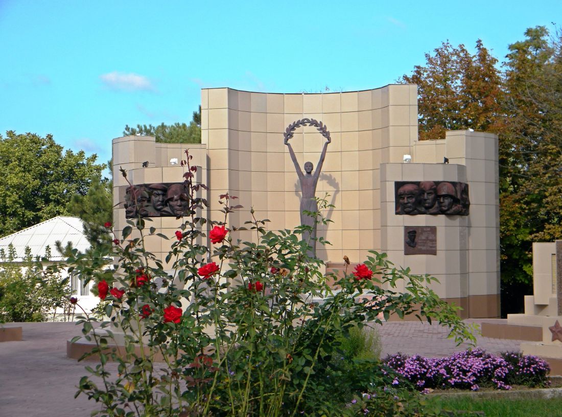 Мемориал Славы в селе Чалтырь