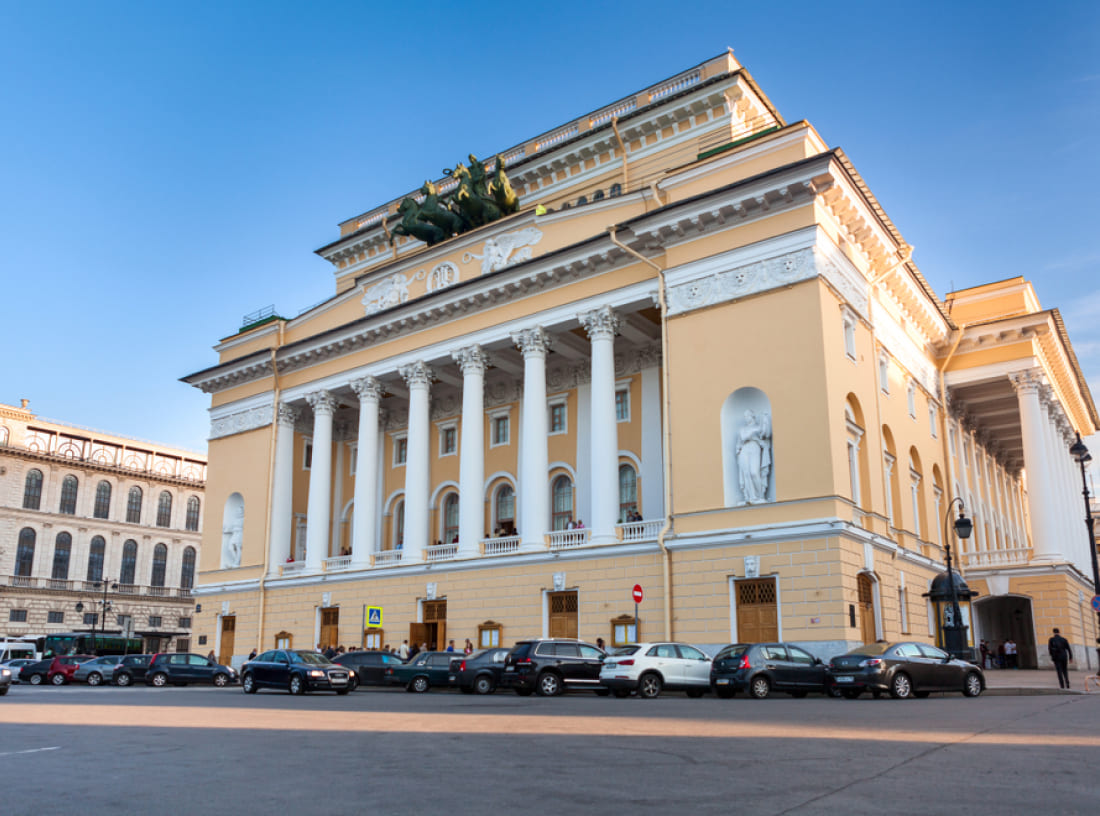 Площадь Островского