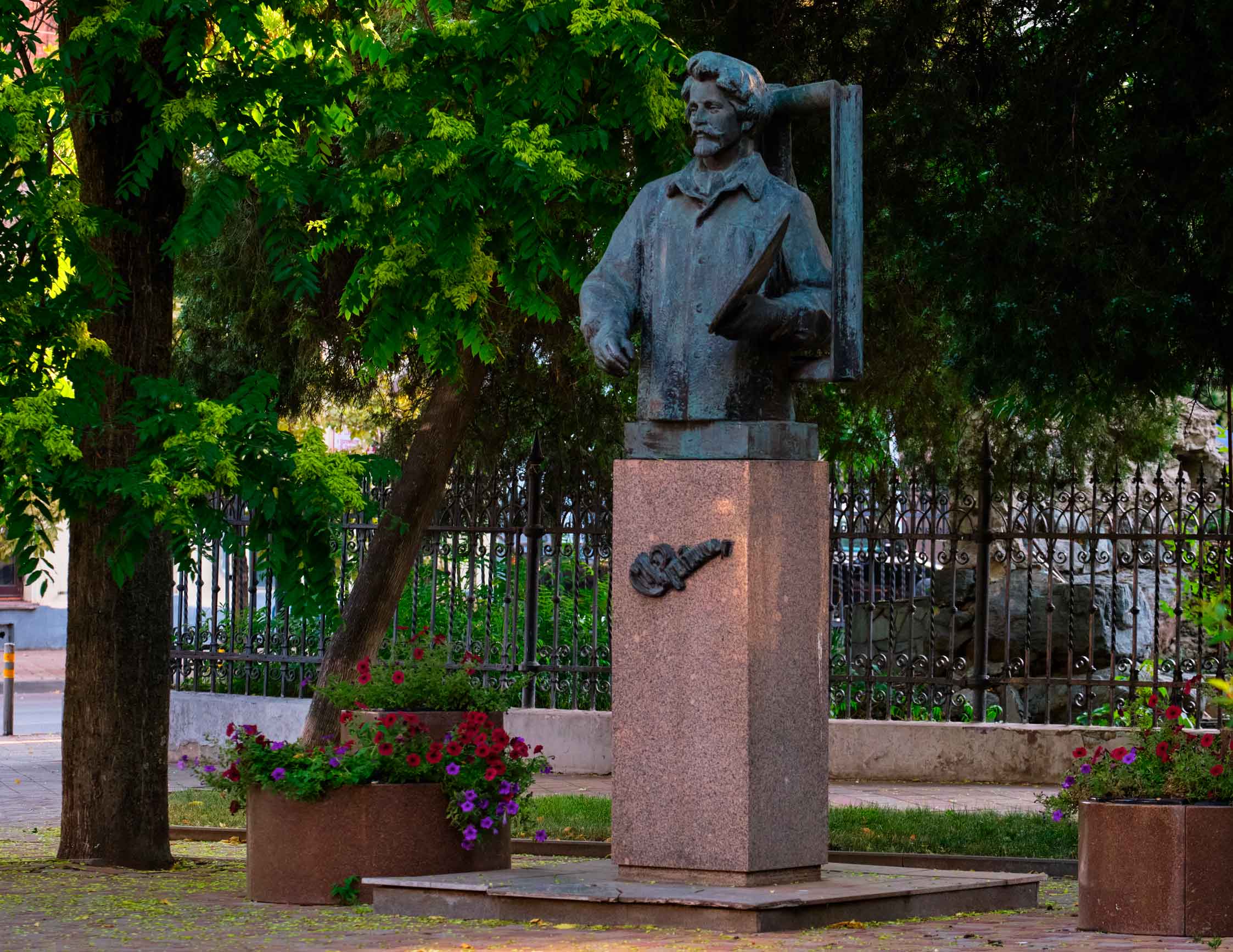 Бюст И.Е. Репина
