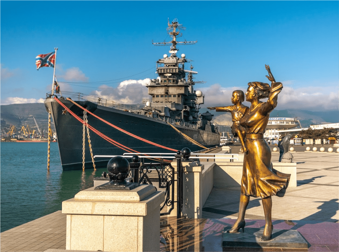 Памятник «Жене моряка»