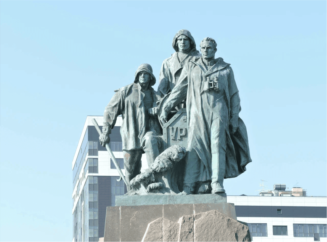 Памятник «Рыбакам сейнера «Уруп»