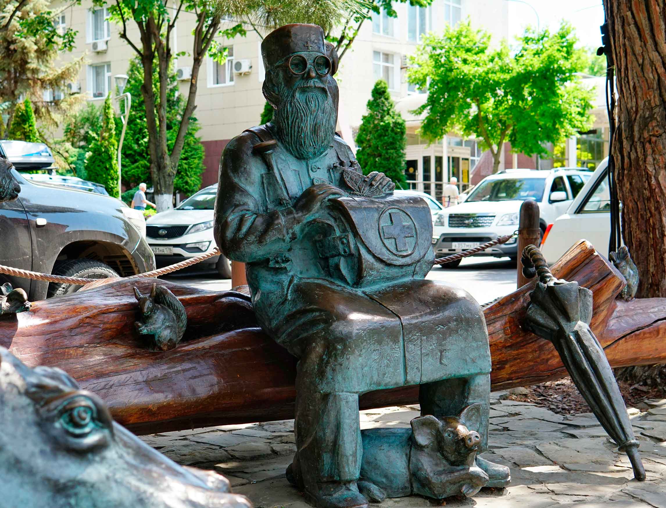 Памятник доктору Айболиту