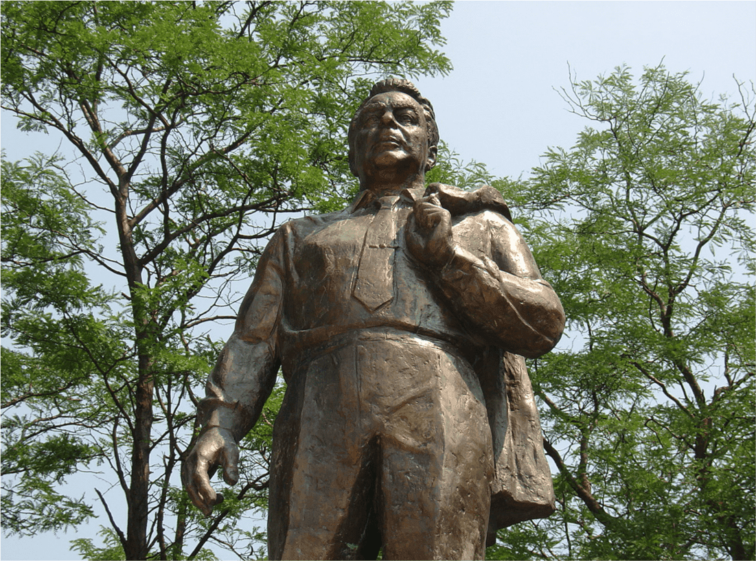 Памятник Л.И. Брежневу