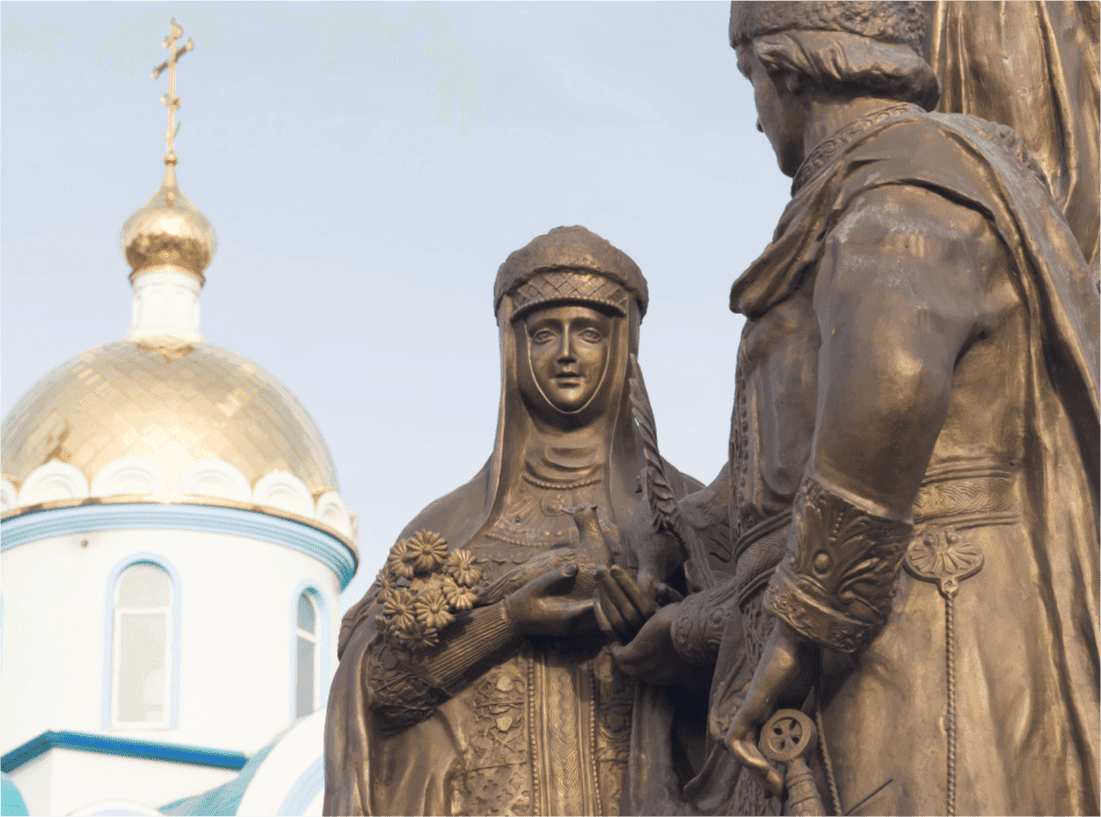 Памятник святым Петру и Февронии Муромским