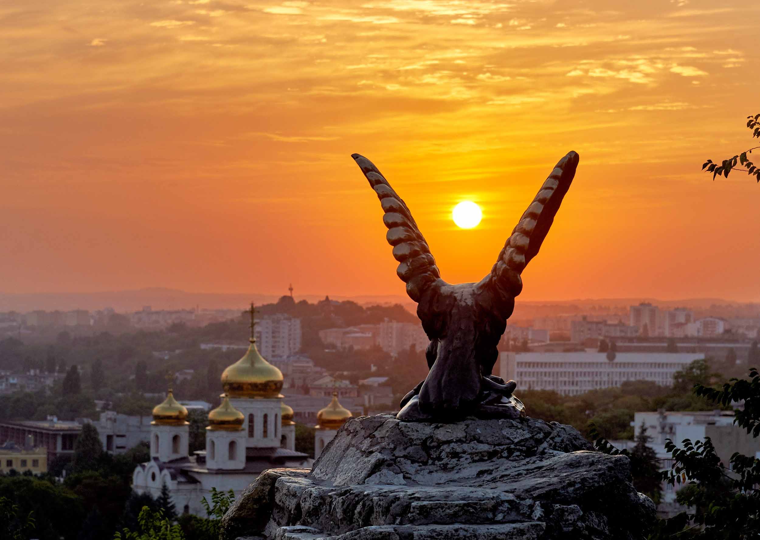 Скульптура «Орел»