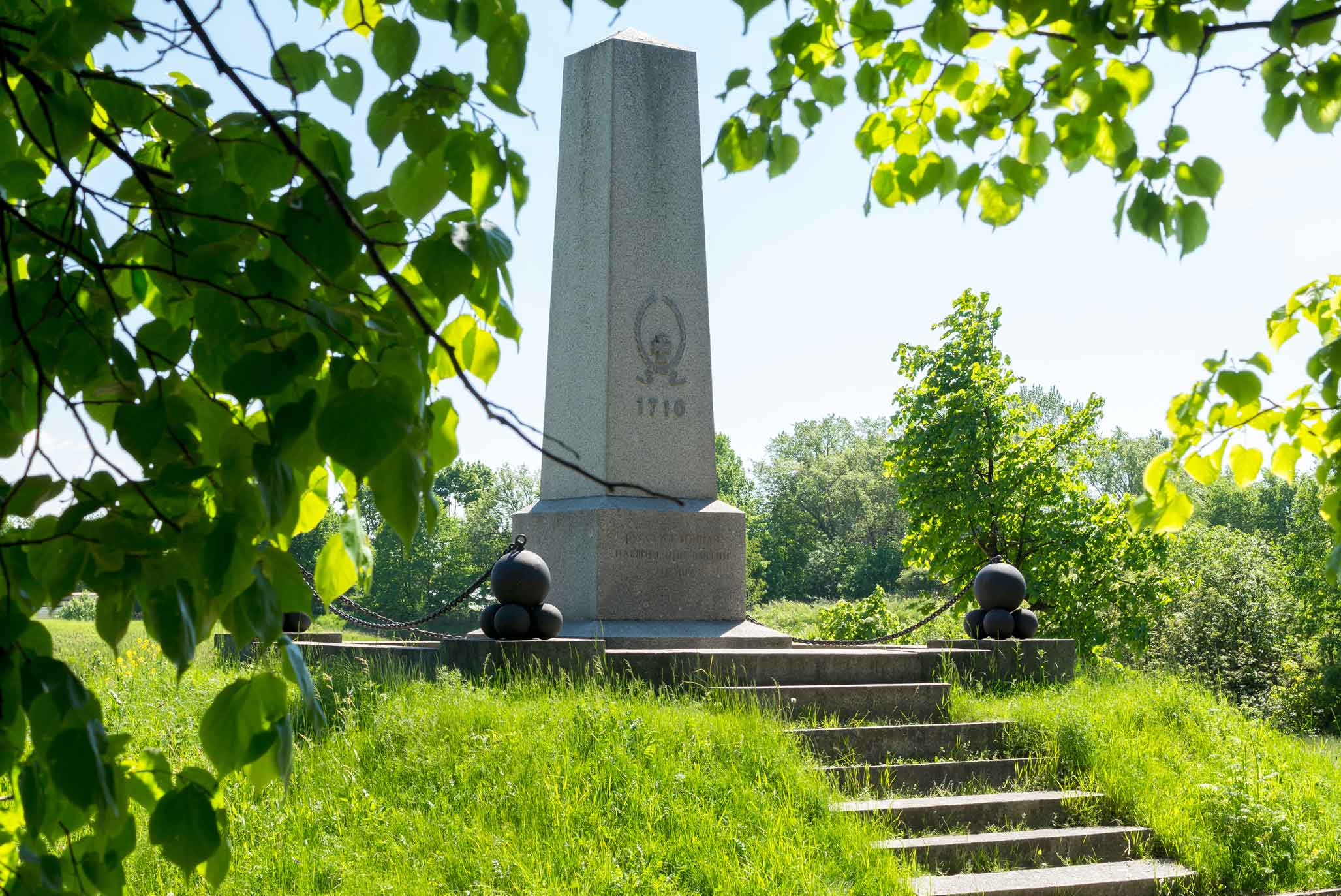 Памятник русским воинам, погибшим при осаде Выборга в 1710 году