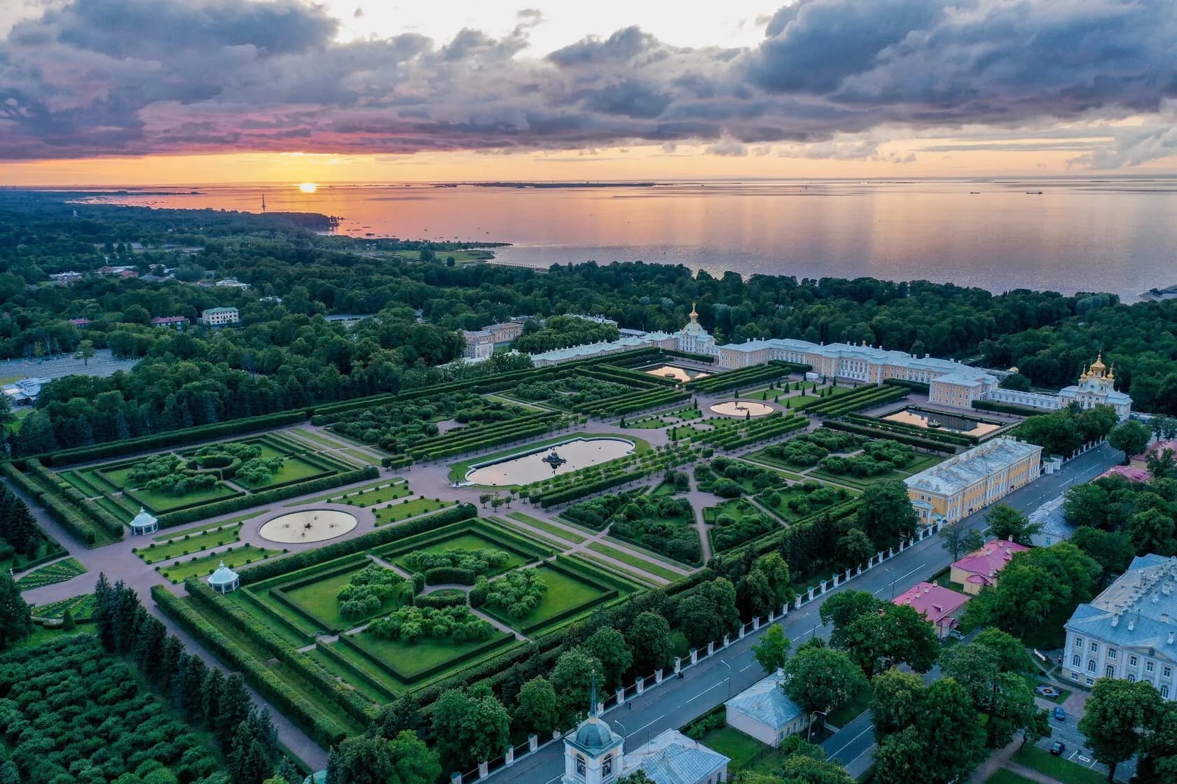 Петергофская дорога