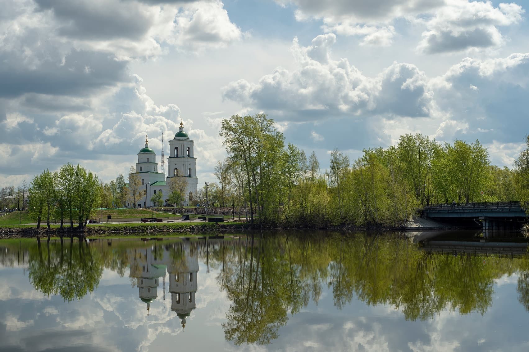 Церковь во имя Сошествия Святого Духа на Апостолов