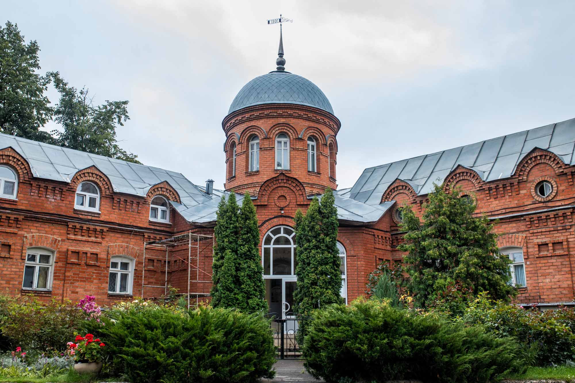 Введенский женский монастырь