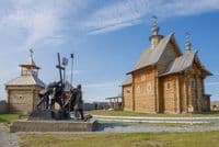 Памятник казакам — основателям Салехарда