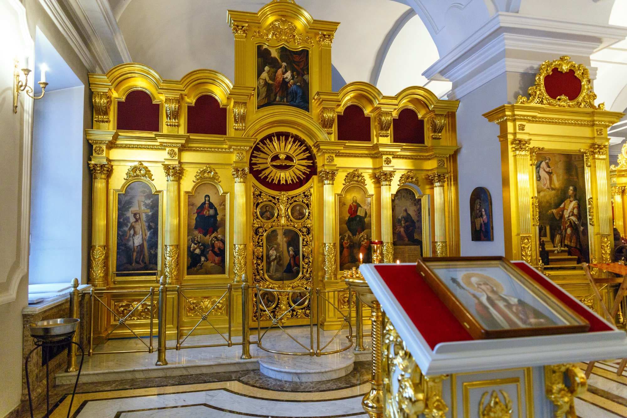 Храм Первоверховных Святых Апостолов Петра и Павла