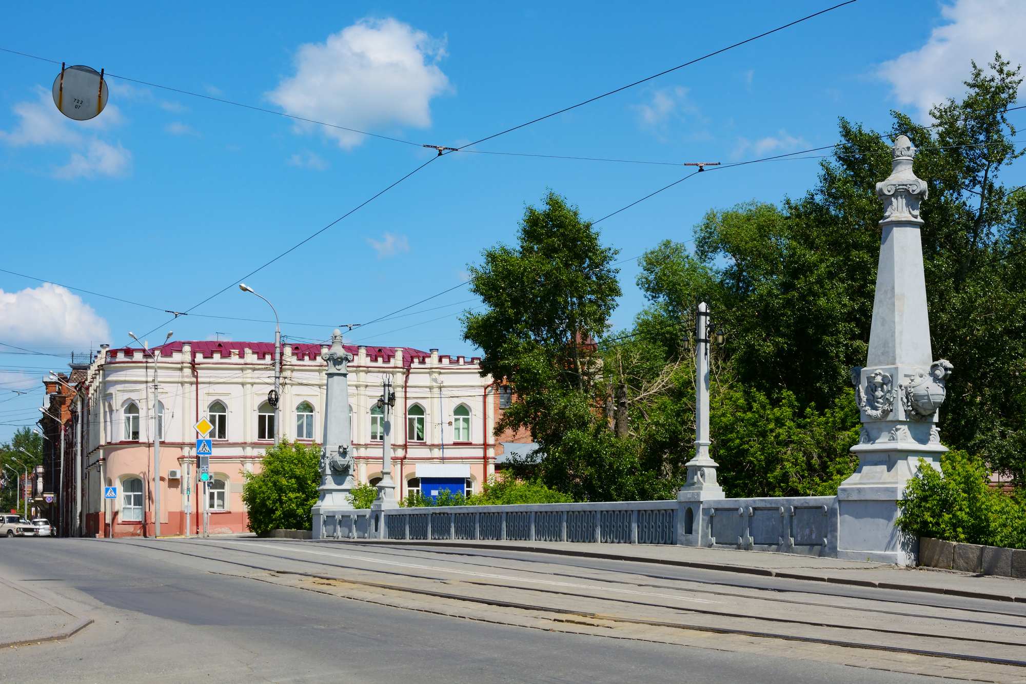 Каменный мост через реку Ушайку