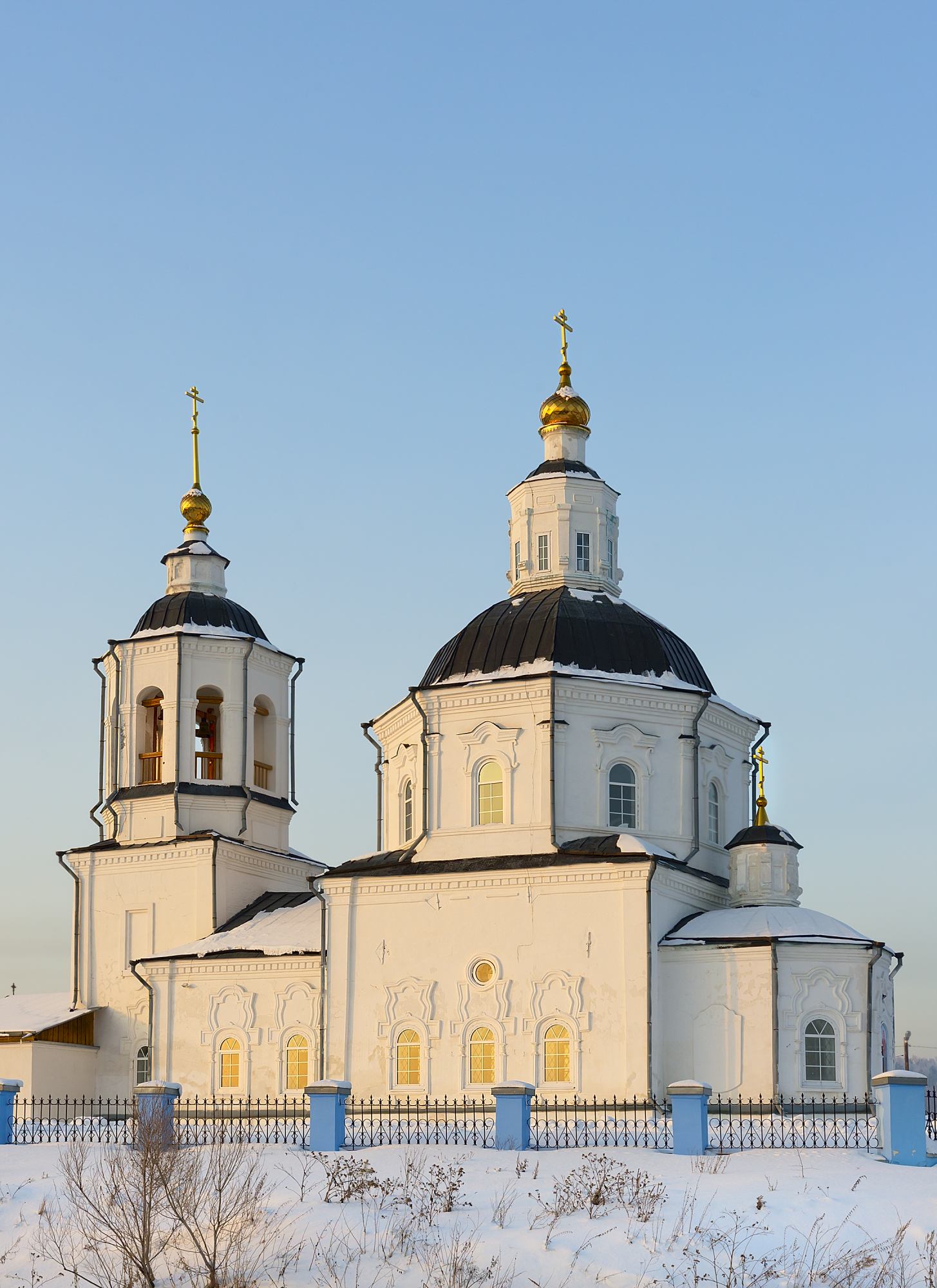 Спасский храм в Коларове