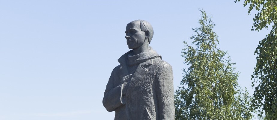 Памятник Николаю Рубцову