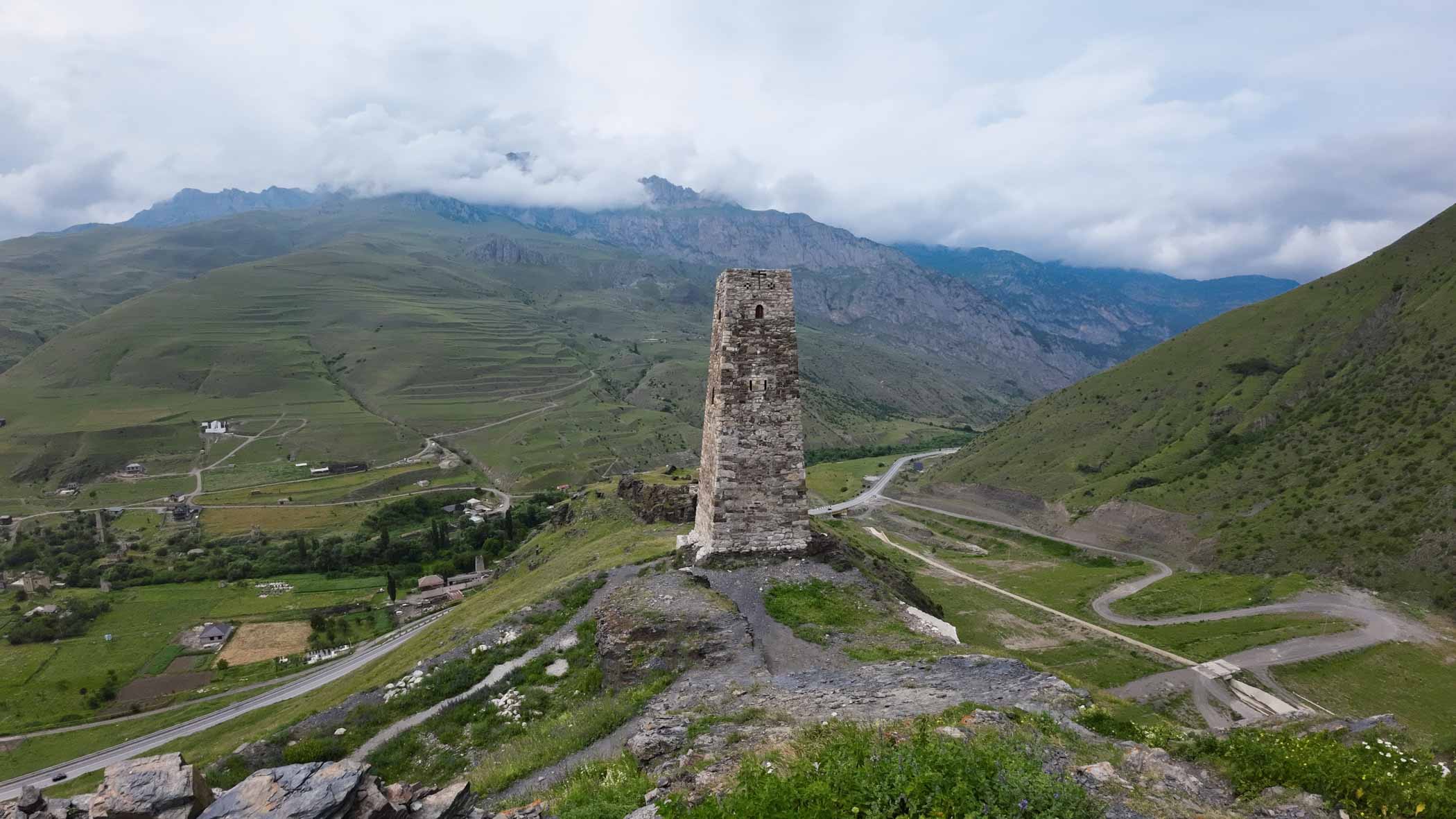 Башни Курта и Тага