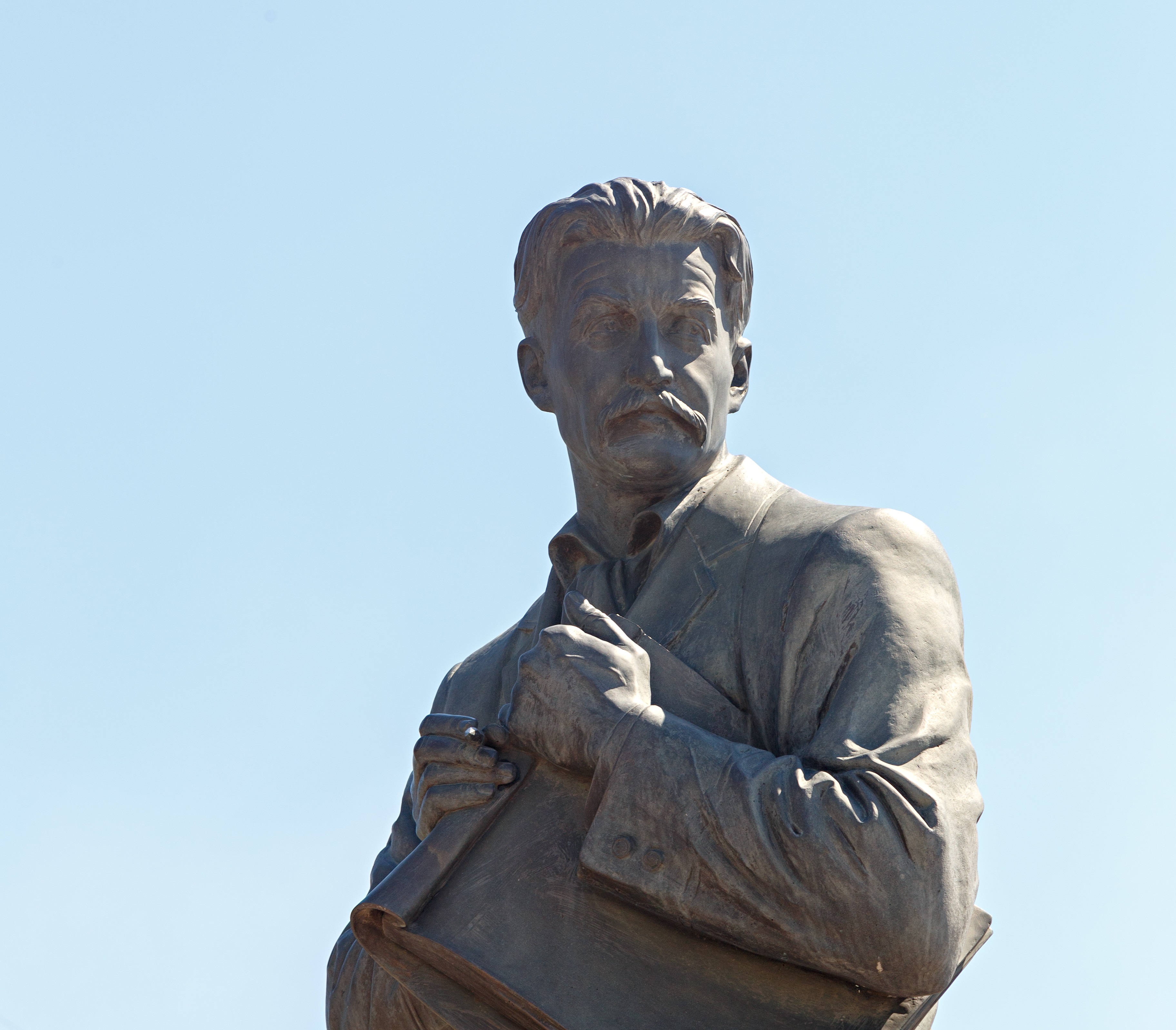 Памятник М. А. Врубелю