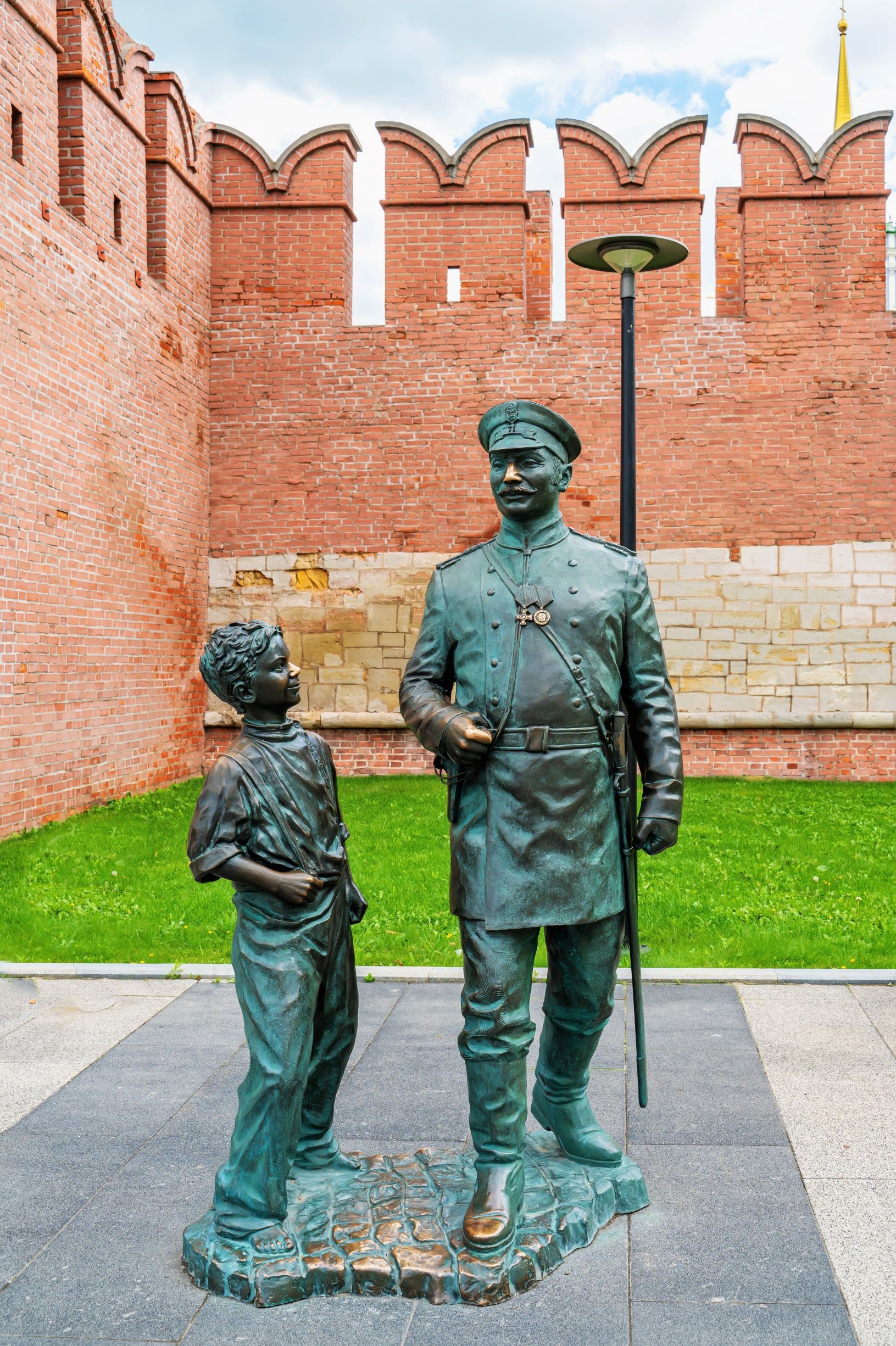 Скульптурная композиция «Городовой начала ХХ века»