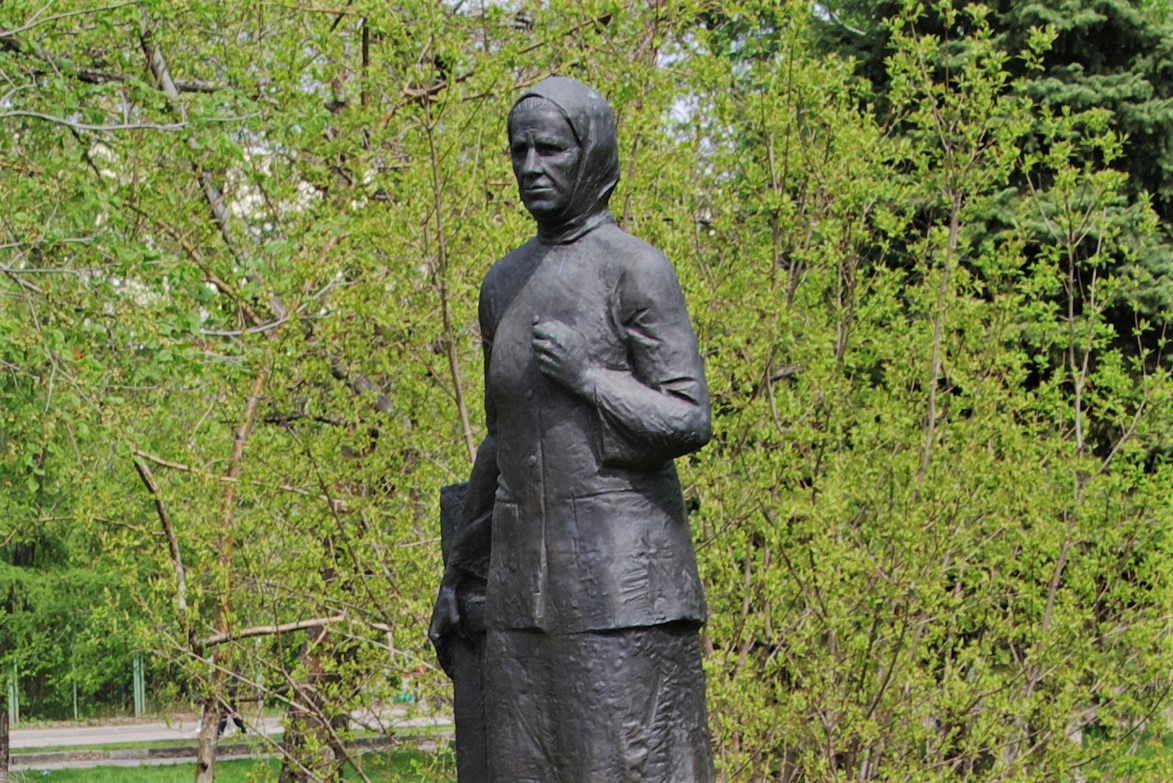 Памятник солдатской матери