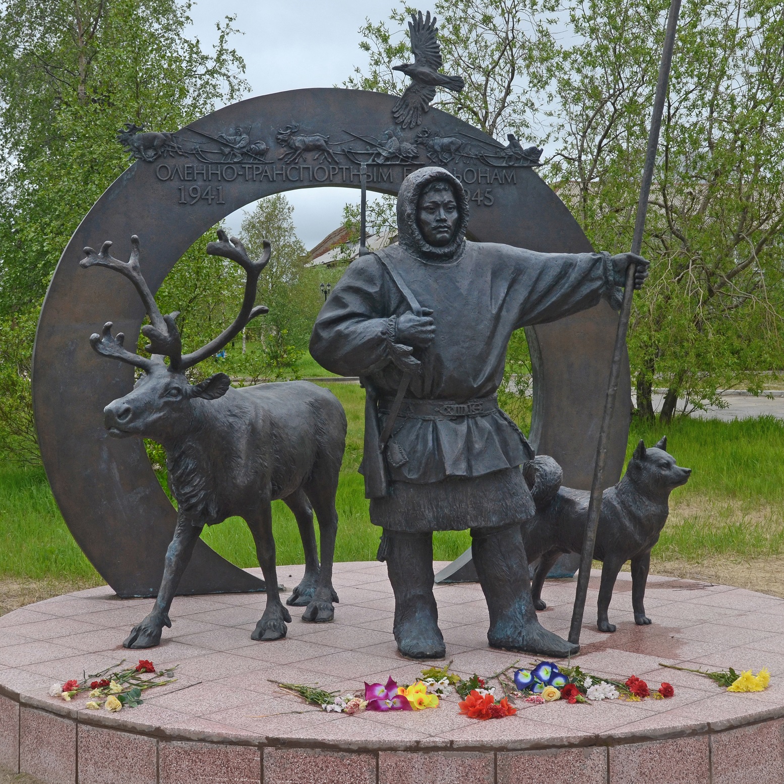Памятник «Подвигу участников оленно-транспортных батальонов»