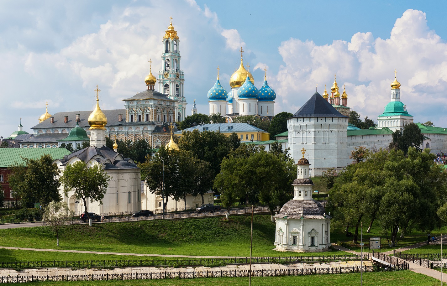 Свято-Троицкая Сергиева лавра