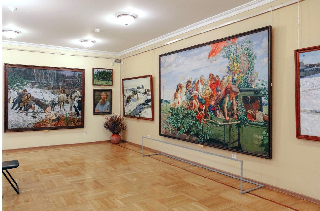 Знакомство с экспозицией Музея Аркадия Пластова