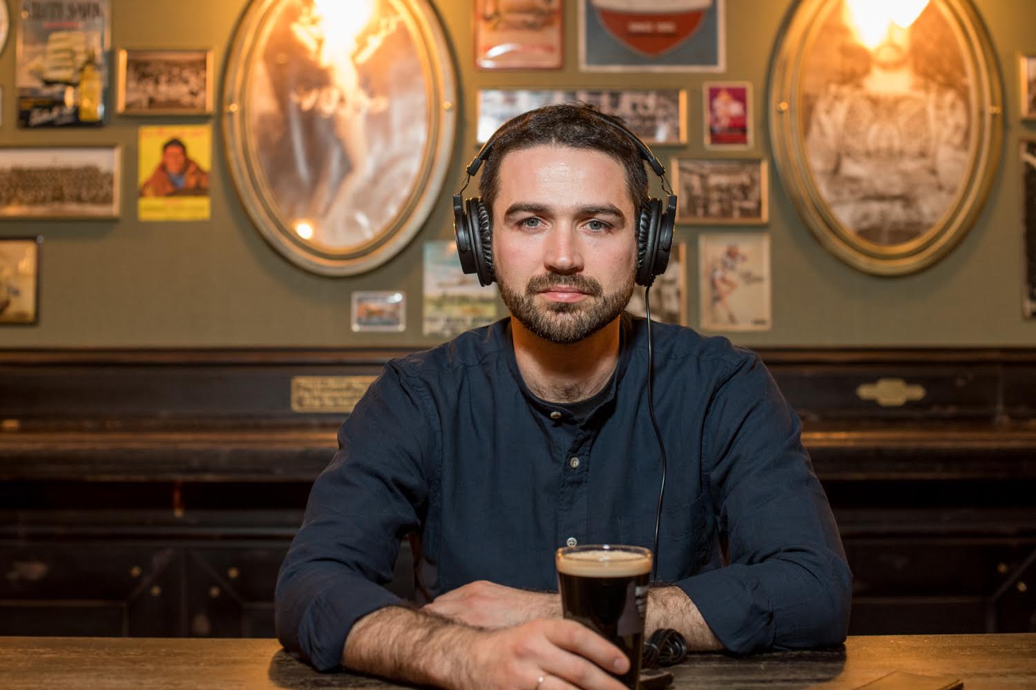 С Чарльзом Буковски за барной стойкой