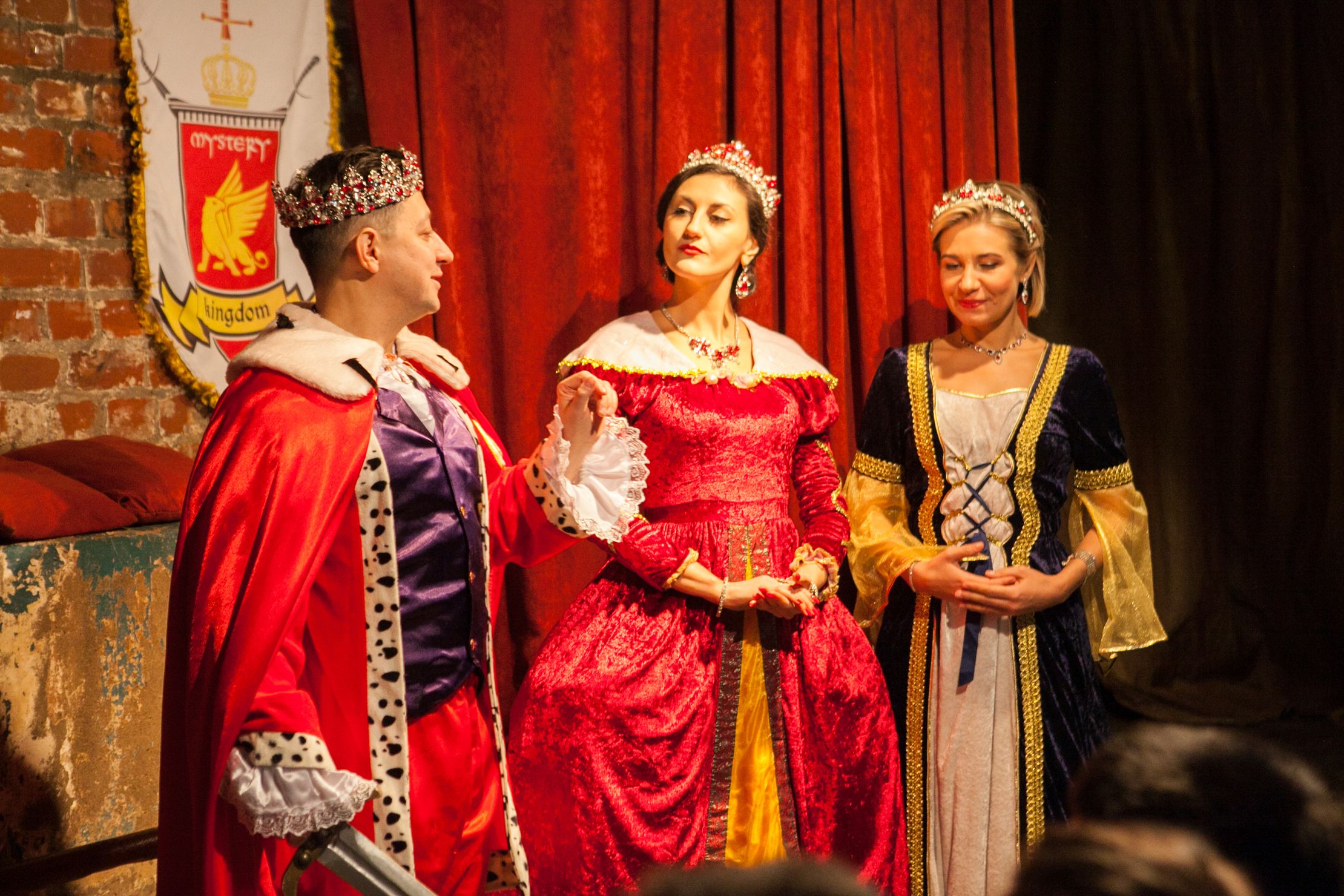 Спектакль на английском языке «Mystery Kingdom. Witch or Princess?»