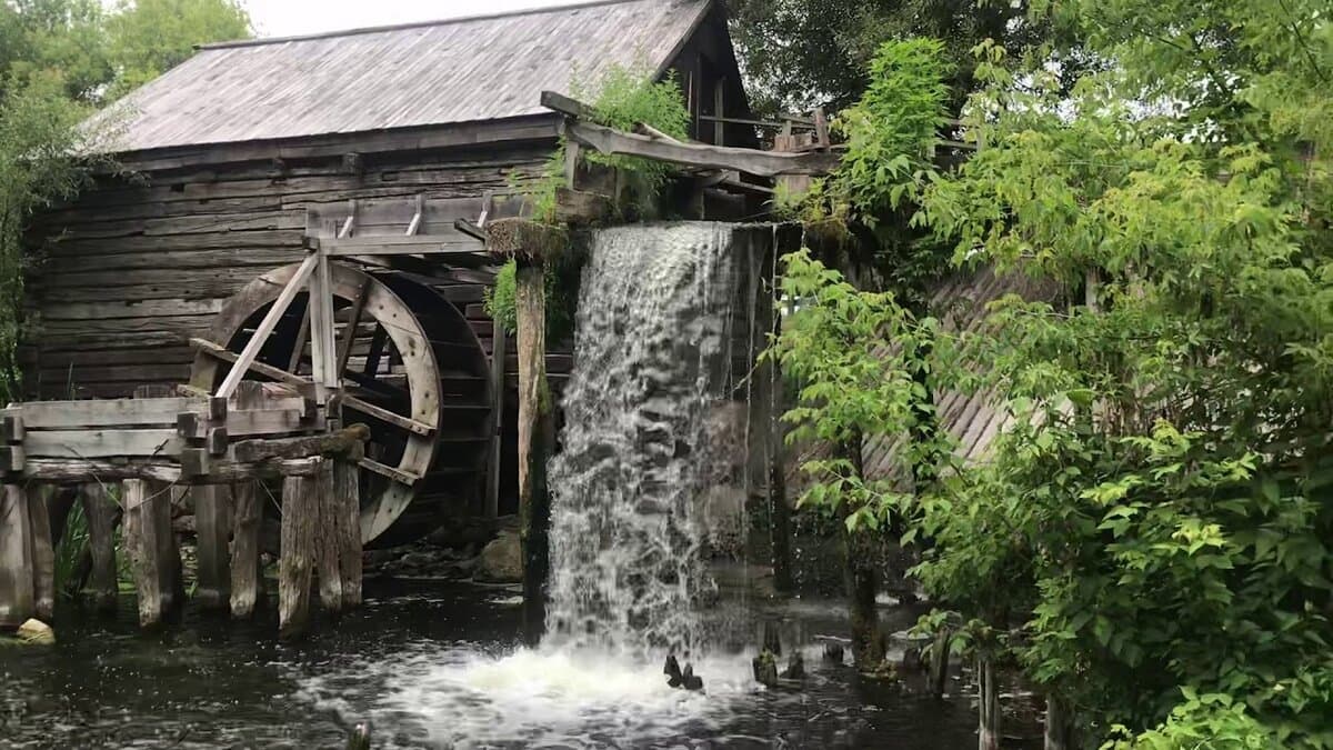 Водяная мельница