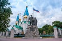Памятник Муравьеву-Амурскому и митрополиту Иннокентию