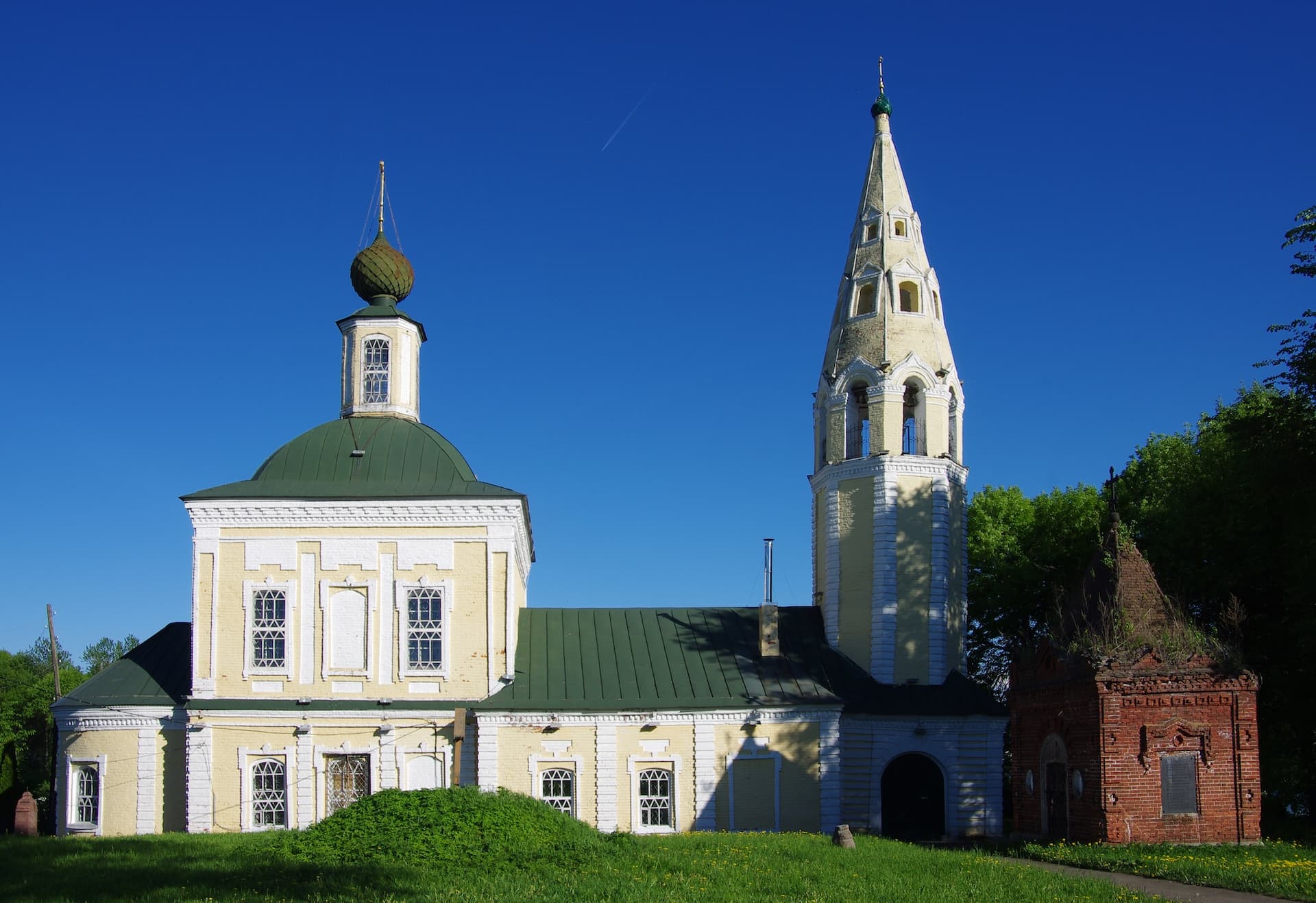 Церковь Живоначальной Троицы