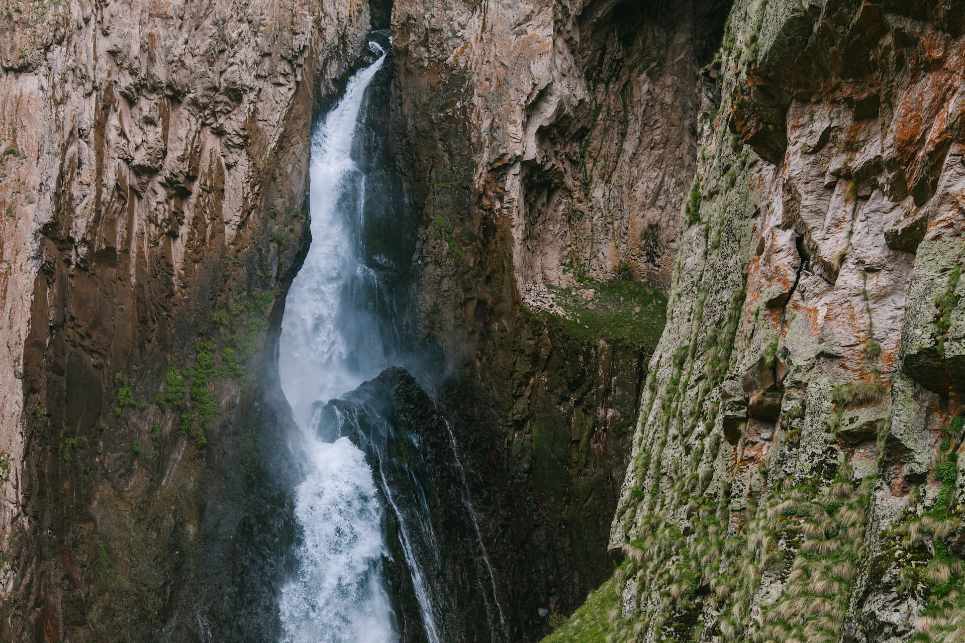 Водопад Каракая-Су