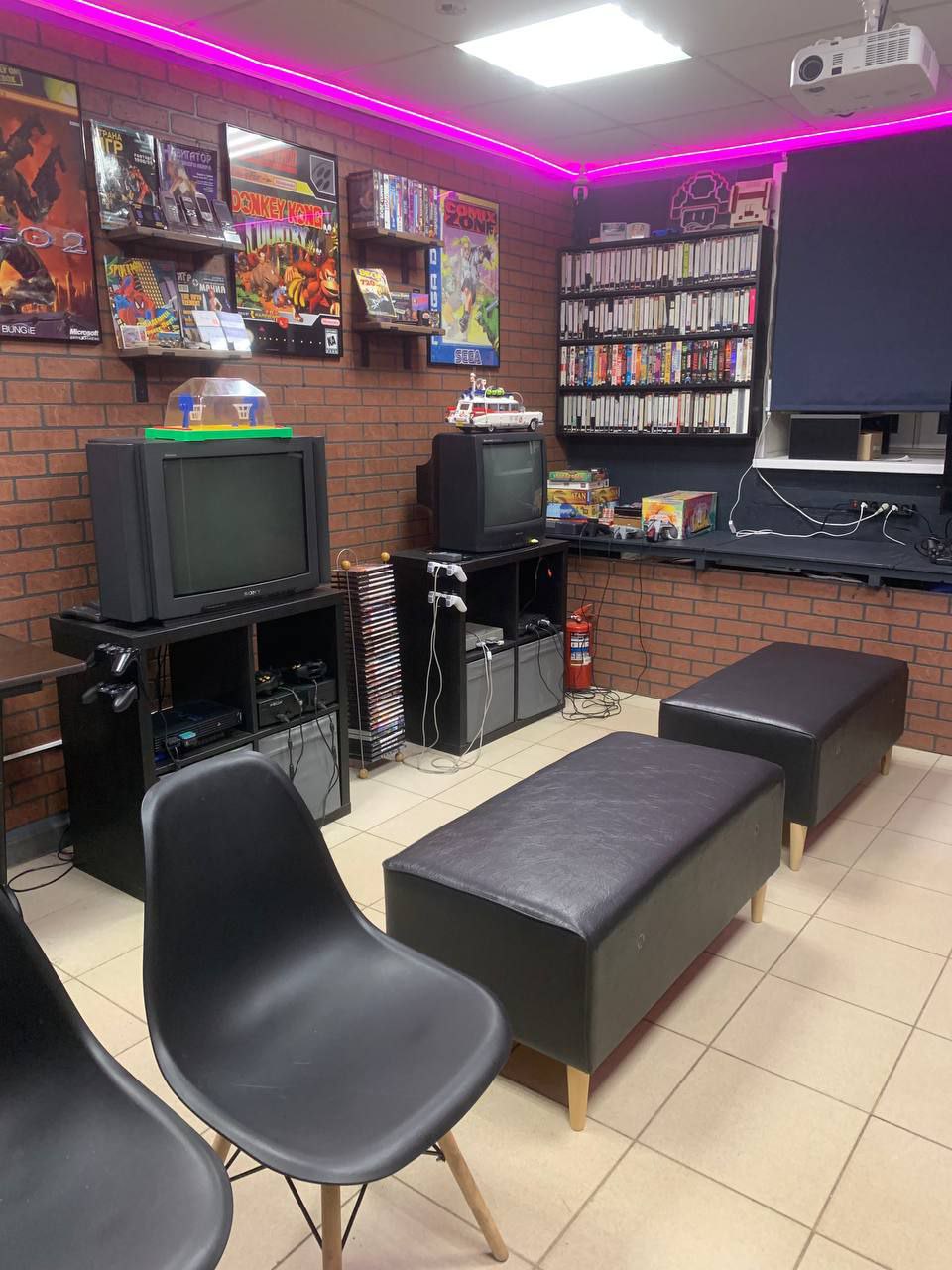 Посещение ретро игрового клуба 90-х и 00-х / Retro Gaming Club