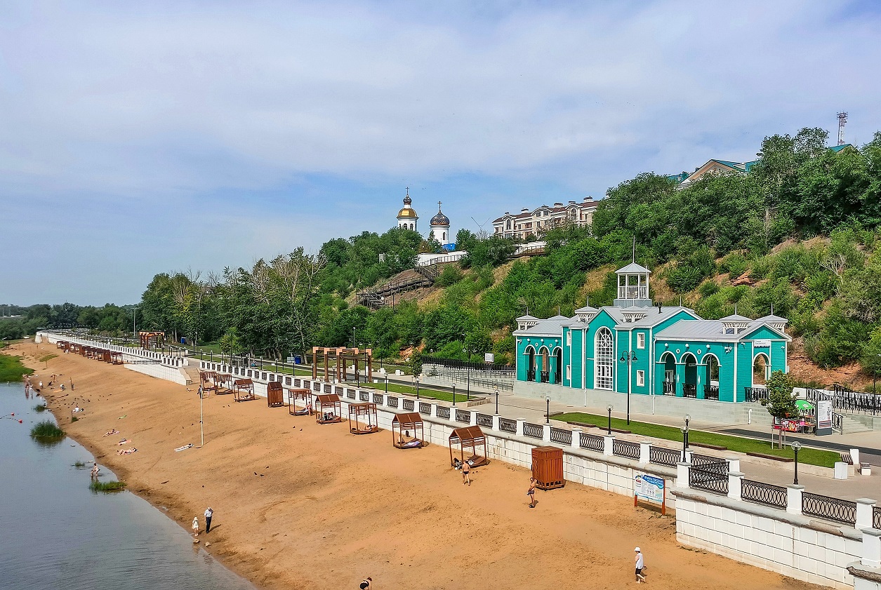 Набережная реки Урал