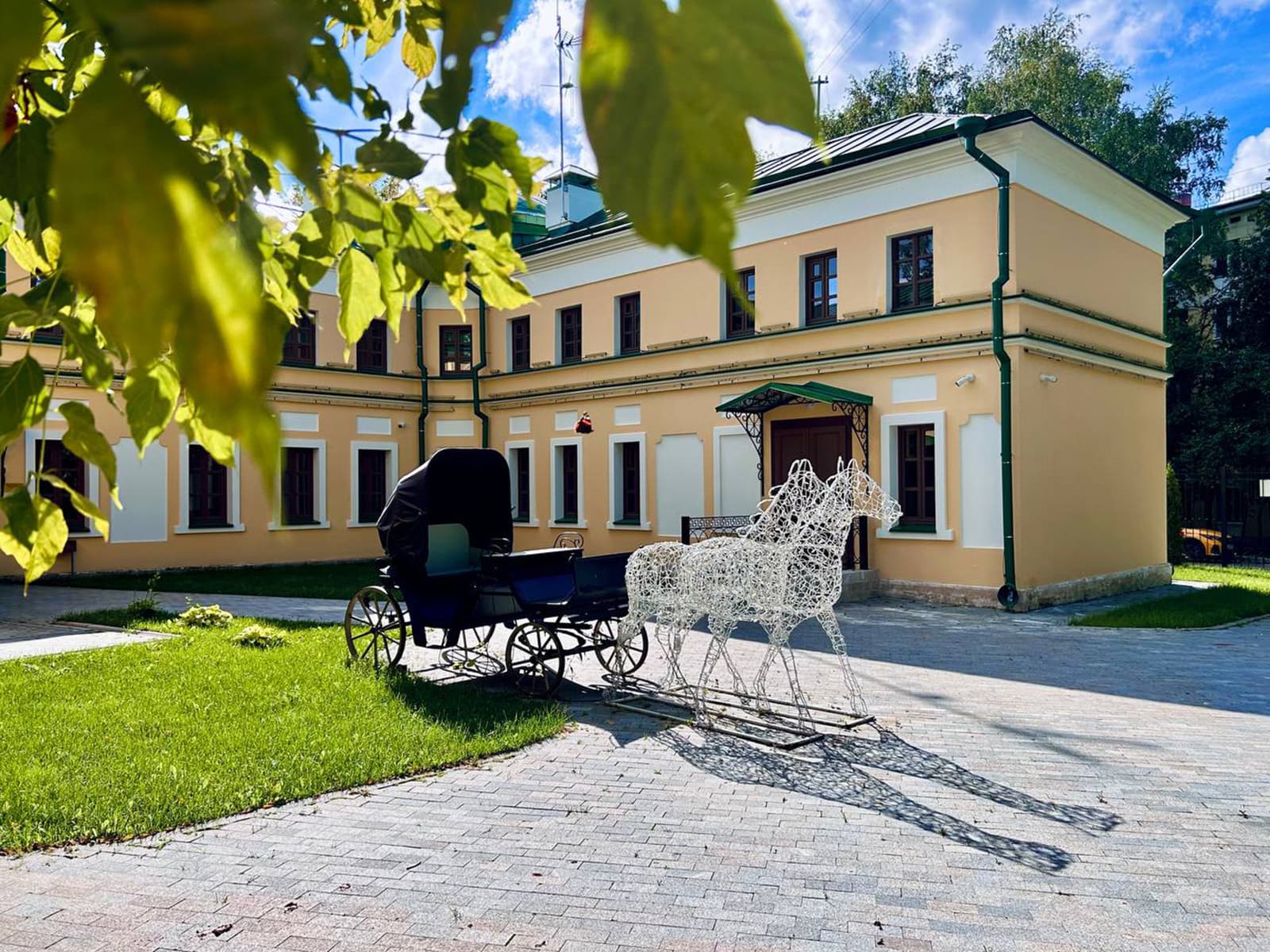 Экскурсия «История Усадьбы на Перекопской»