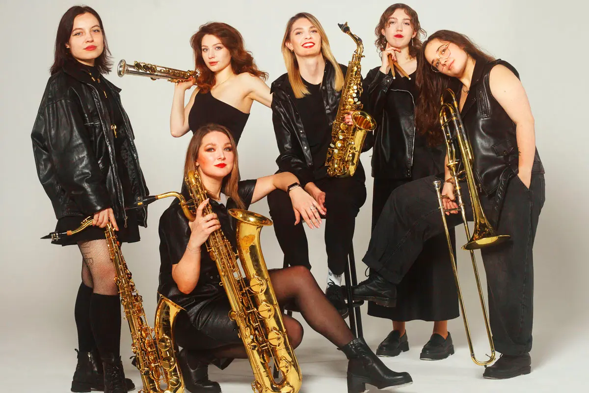 Мировые рок-хиты на саксофонах: Sirenes Saxophone Ensemble